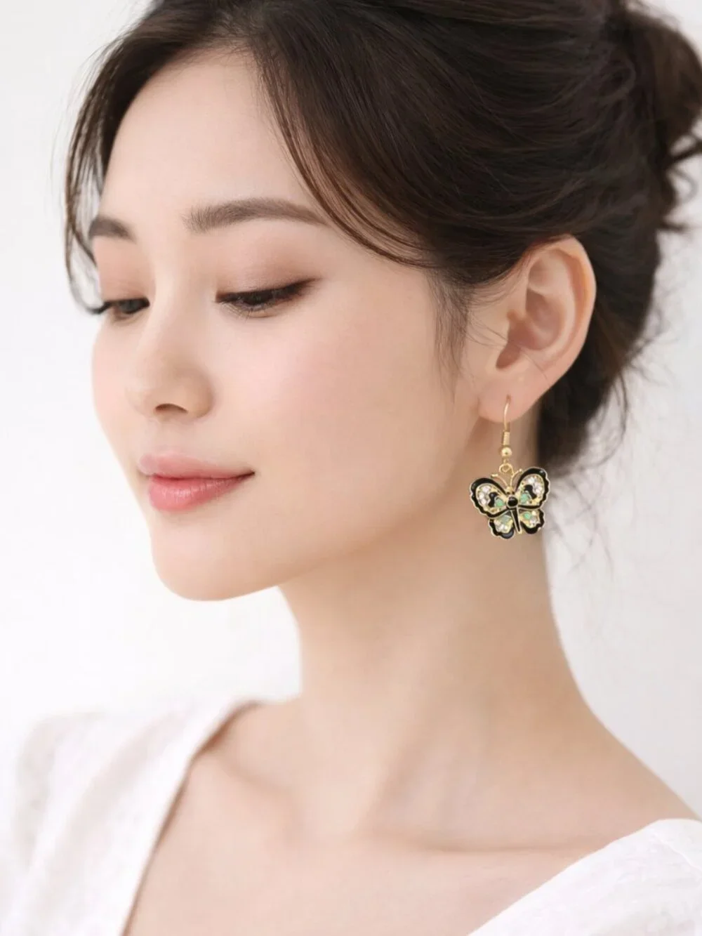 Luxe Blue Butterfly Dangle Earrings Gold Tone Luxe Sparkle Faux Stone New
